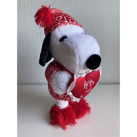 Peanuts SNOOPY Valentines Greeter Heart Pajamas And Slippers Hat Hugs Kisses NEW - Picture 9 of 13